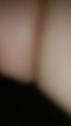 I let a french amateur film my huge breasts in lingerie while he watches