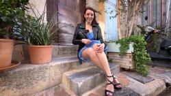 Calie, 32ans, aime avoir deux queues pour elle seule !