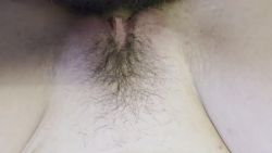 Je remplis sa chatte de sperme