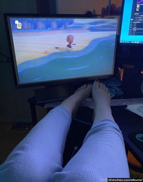 Photos des pieds de Chelxie Onlyfans Leak n°0