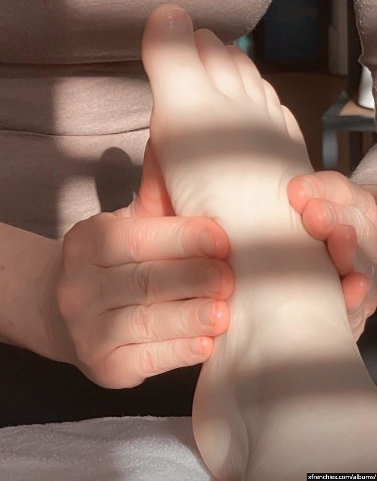 Photos des pieds de Chelxie Onlyfans Leak n°2