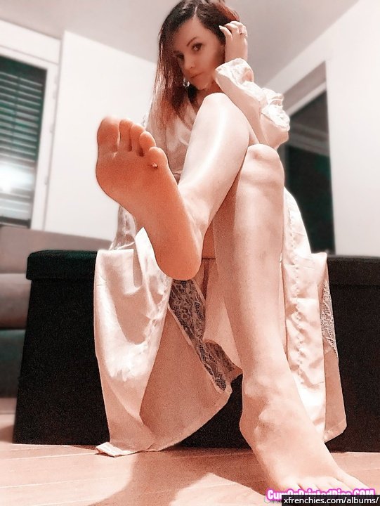 Photos des pieds de Chelxie Onlyfans Leak n°6