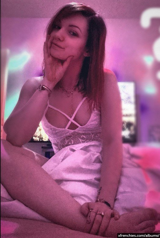 Photos des pieds de Chelxie Onlyfans Leak n°8