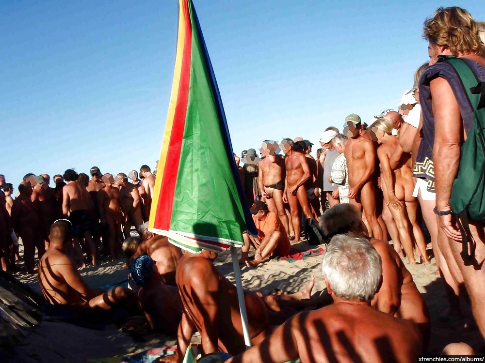 Photos porno Baise à la baie des cochons du Cap d’Agde n°52