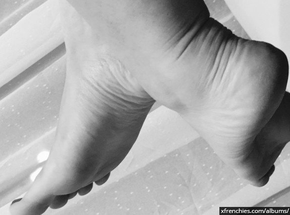 Stockings porn pics, hot feet fetish pics n°39