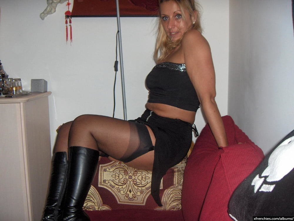 Salope française aux gros seins en tenue sexy n°18
