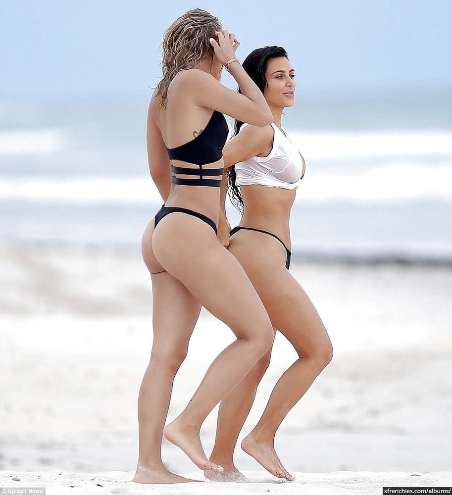 Sexy photos of Kim Kardashian in her underwear n°87