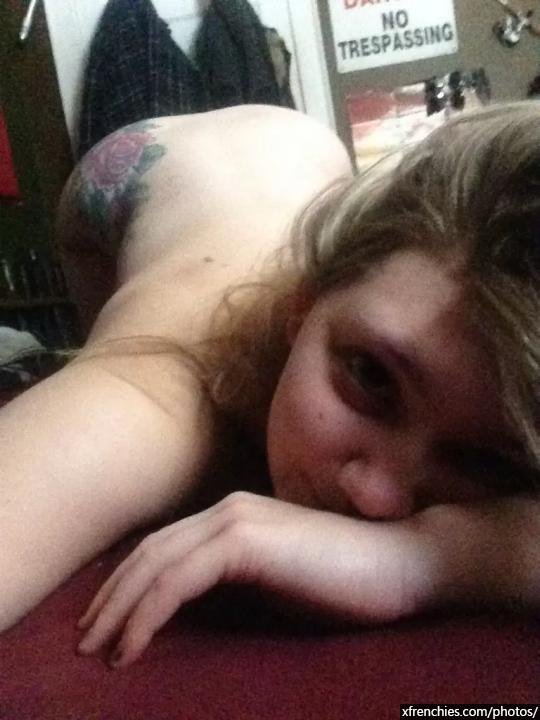 My hot teen girlfriend nude for you n°37