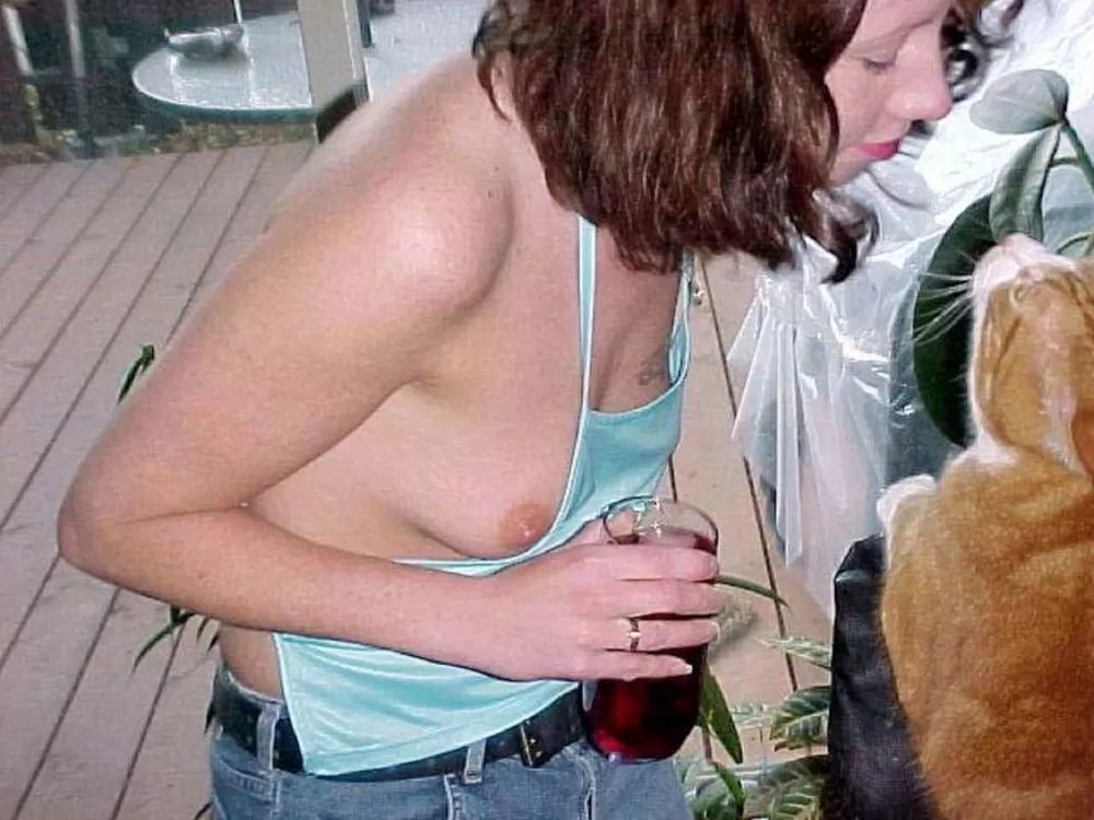 Compilation : Oops a tits that exceed in public n°40