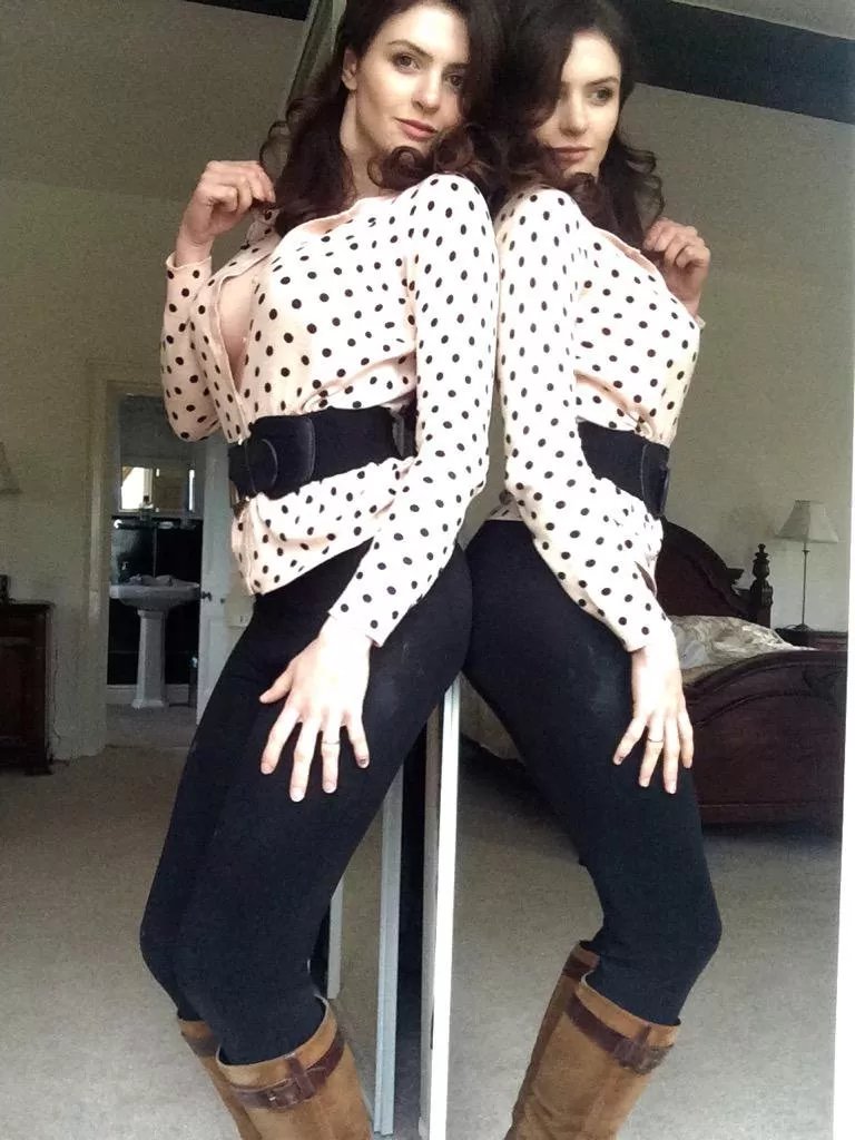 Nudes snapchat d’une jeune et jolie brunette n°62