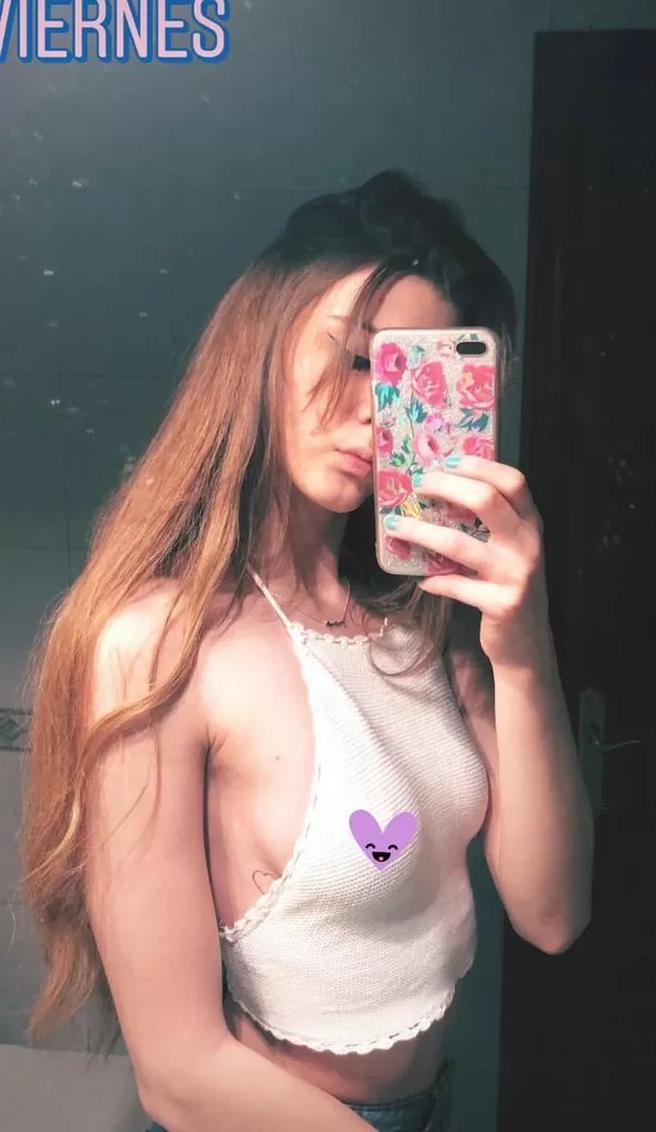 19 year old French girl shares her secret sexy pictures n°16