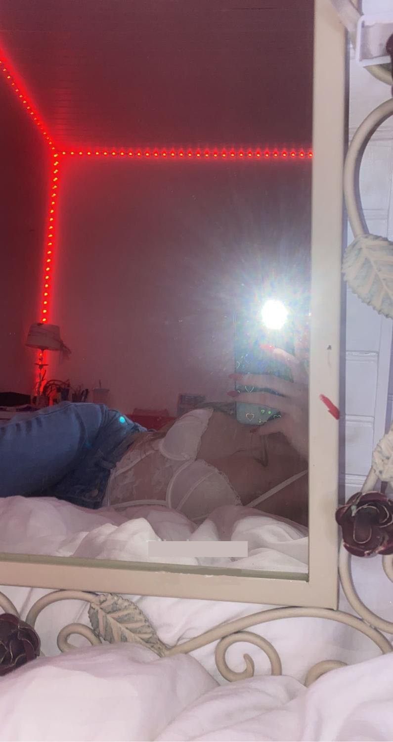Diablotine l’ex de thekairi a leak ses nudes et photos sexys n°26
