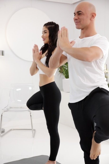 Un cours de yoga plutot intense et sensuel n°10