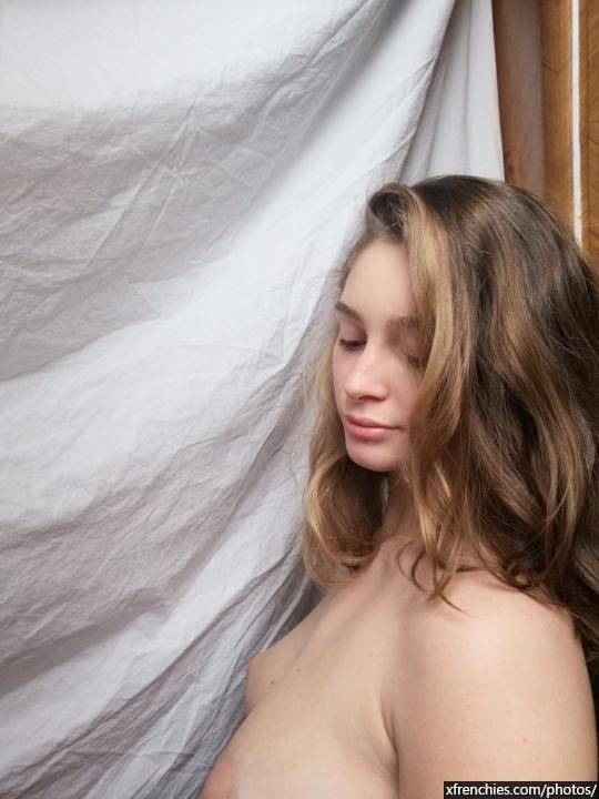 Photos sexys et nudes Anthéa Bertrand leak mymfans n°9