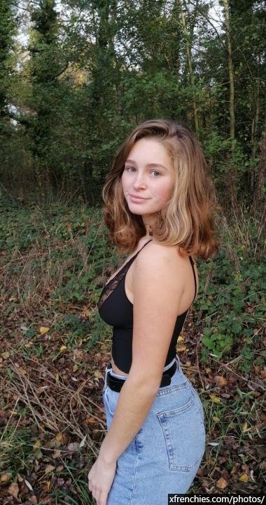 Photos sexys et nudes Anthéa Bertrand leak mymfans n°12