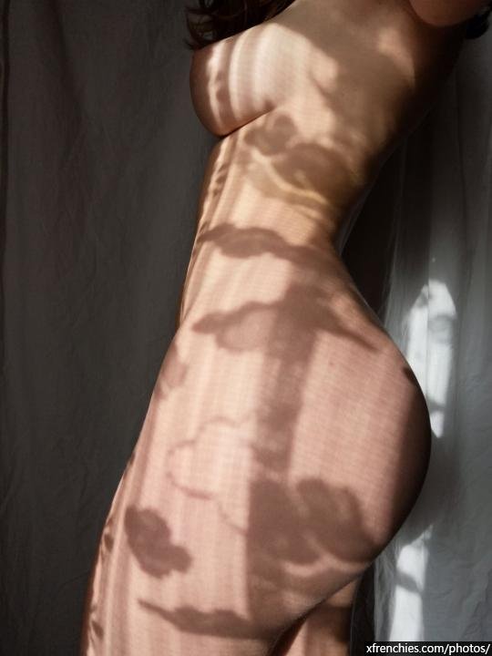 Photos sexys et nudes Anthéa Bertrand leak mymfans n°46