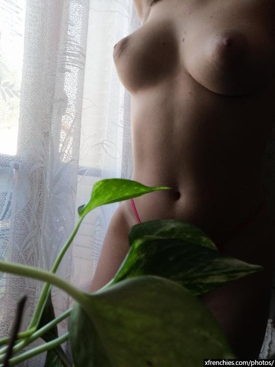 Photos sexys et nudes Anthéa Bertrand leak mymfans n°86