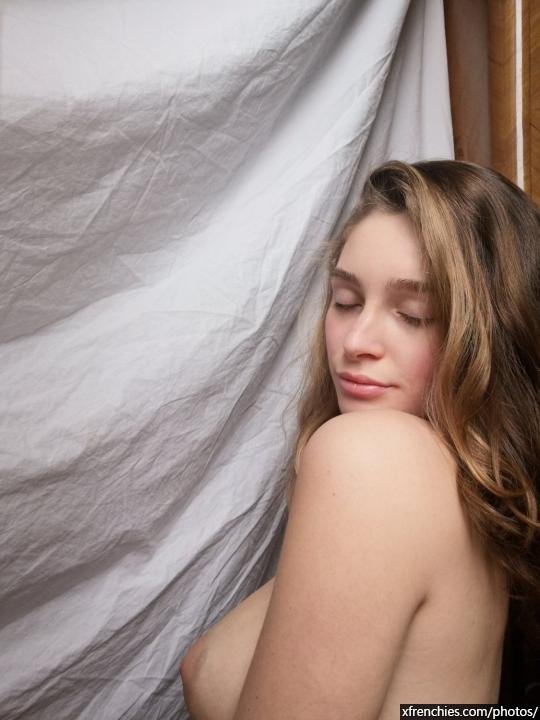 Photos sexys et nudes Anthéa Bertrand leak mymfans n°121